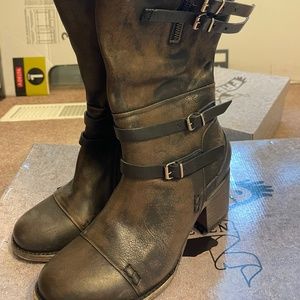 Free bird by Steven boots